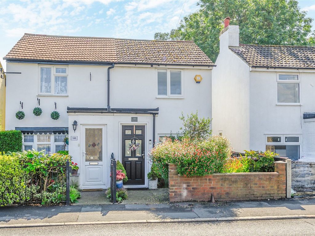 2 bed semidetached house for sale in Charlton Road, Shepperton TW17, £