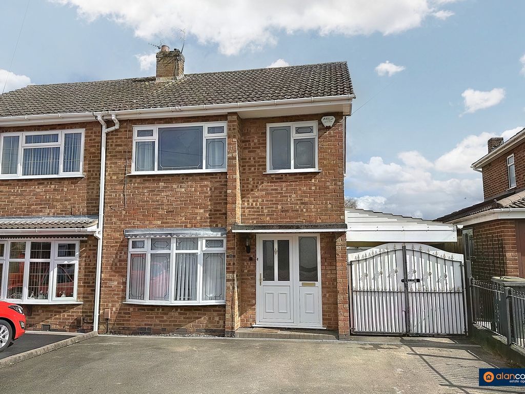 3 bed semidetached house for sale in Malvern Avenue, Church Farm