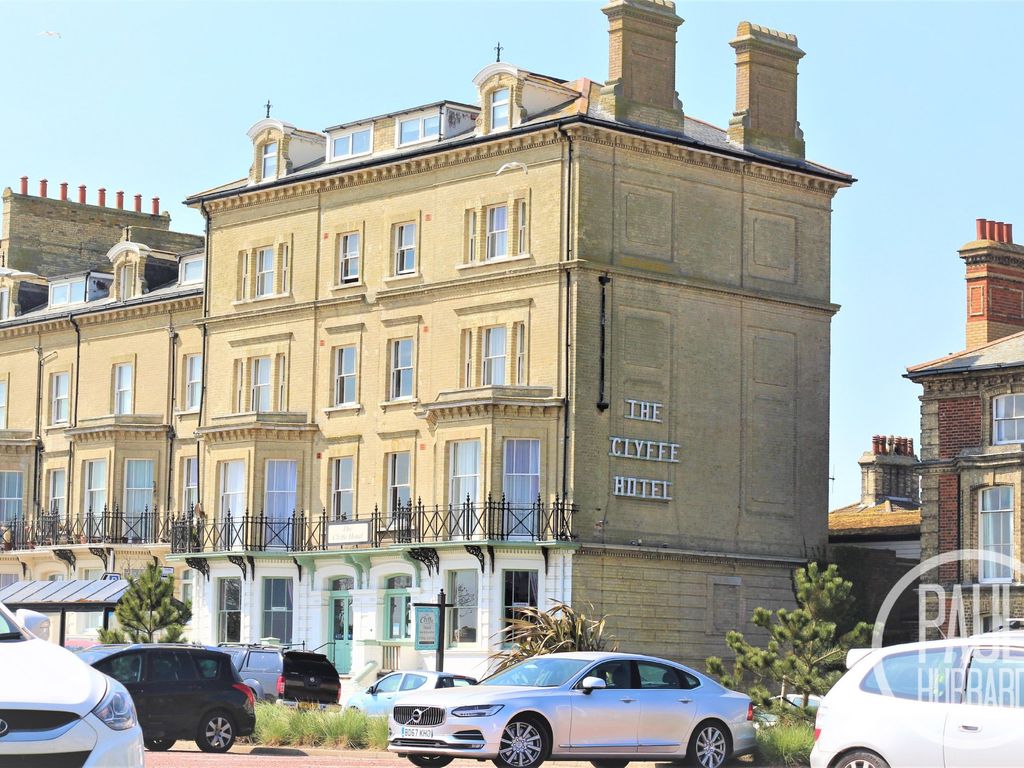 Hotel/guest house for sale in Kirkley Cliff Road, Kirkley, Lowestoft