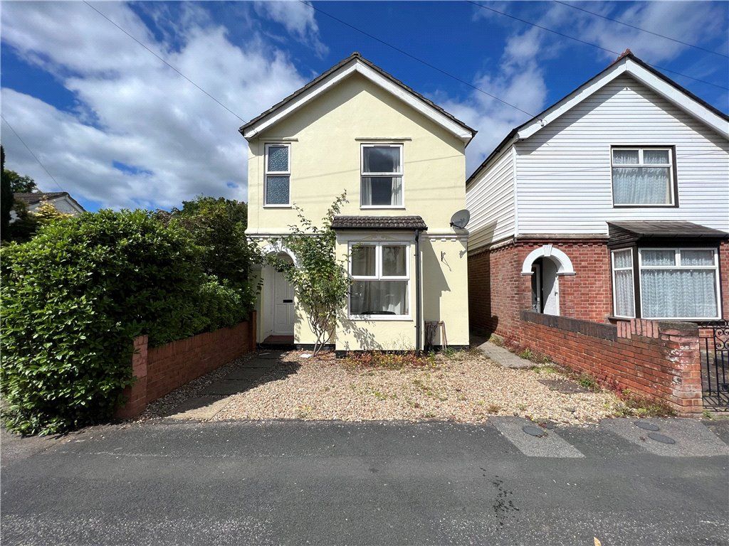 3 bed detached house for sale in York Road, Farnborough, Hampshire GU14