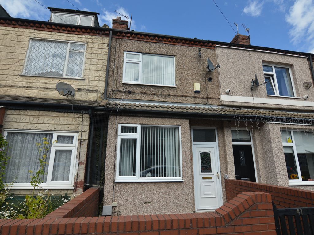 2 bed terraced house for sale in Post Office Road, Featherstone