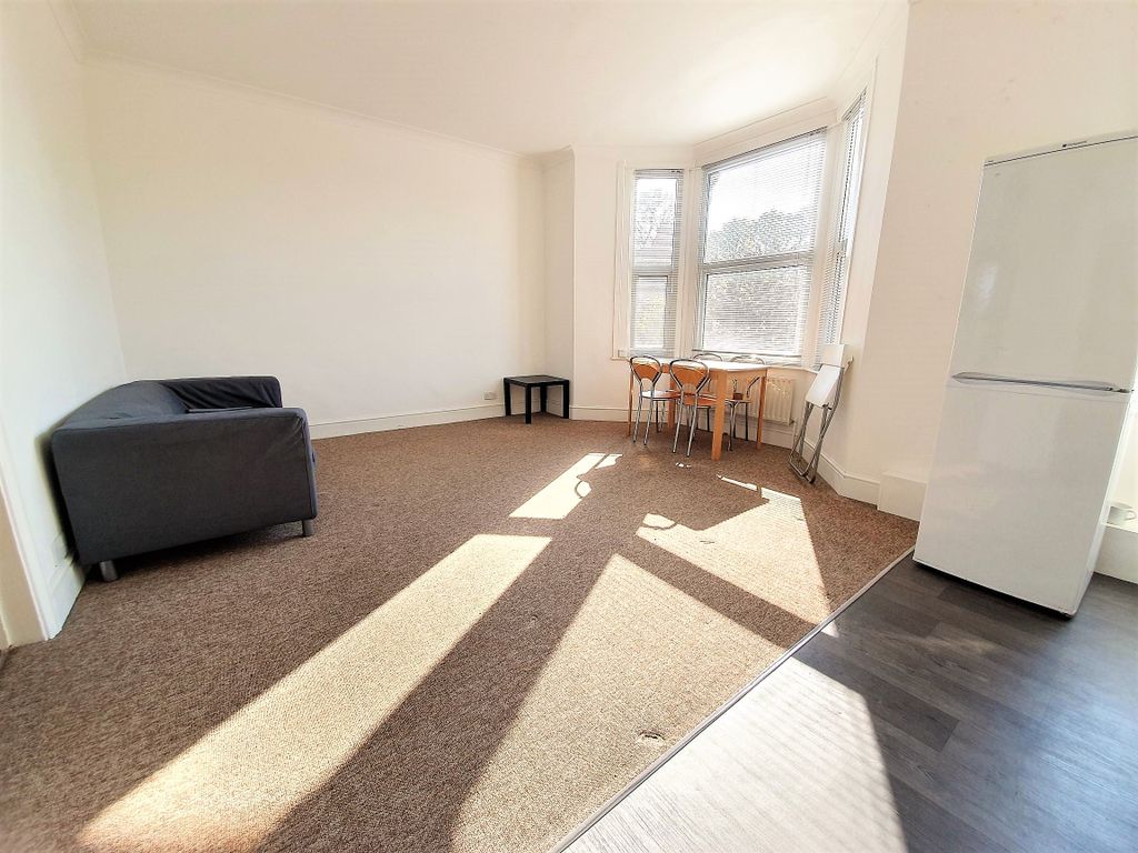 1 bed flat to rent in Church Lane, Hornsey N8 Zoopla