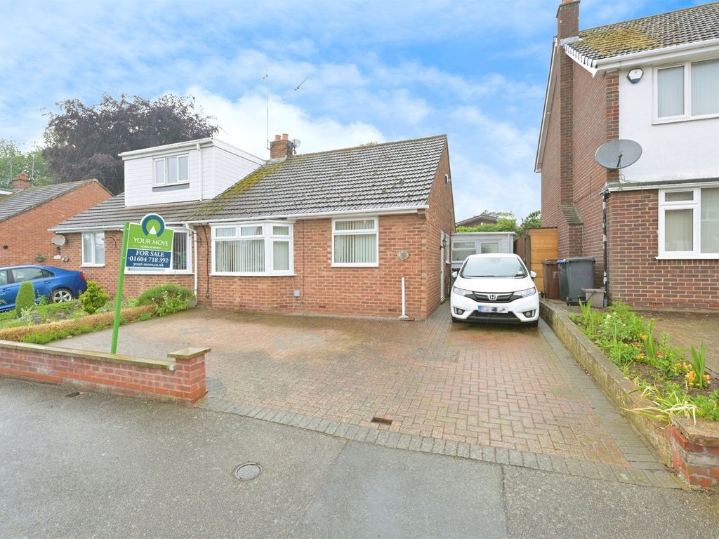 2 bed semidetached bungalow for sale in Liddington Way, Kingsthorpe