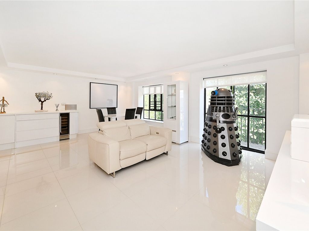 Slipway House, 2 Burrells Wharf Square, London E14  