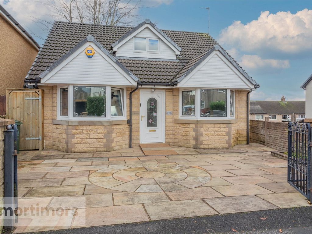 3 bed detached bungalow for sale in Mayfield Avenue, Clitheroe