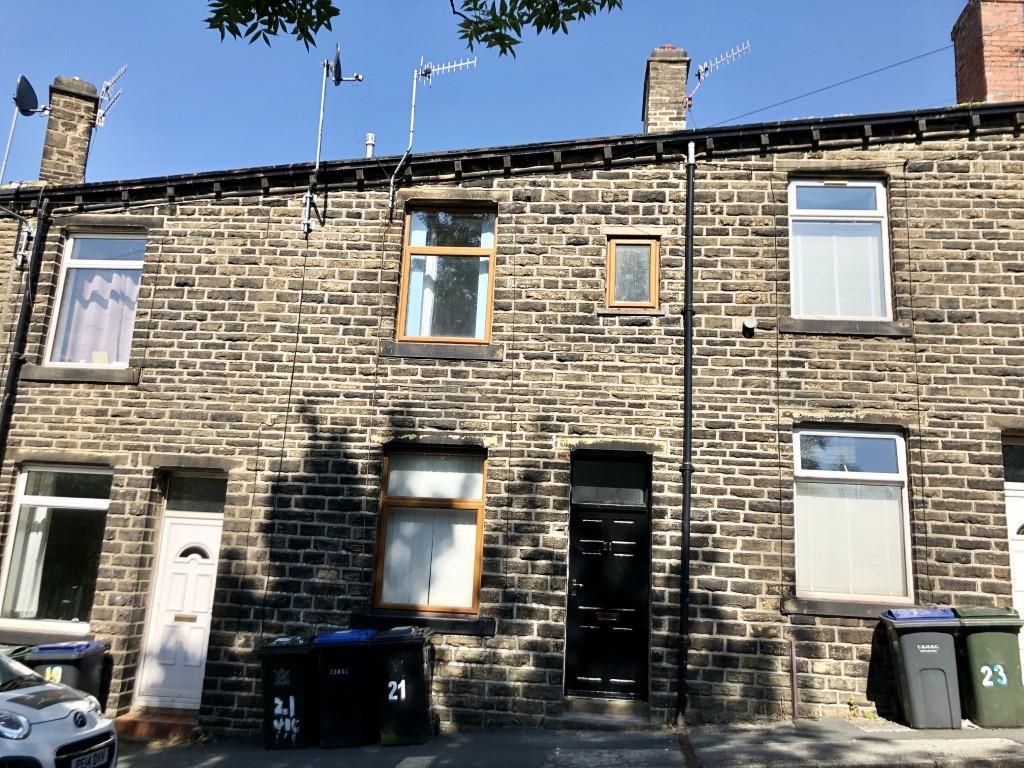 2 bed terraced house to rent in Victoria Road, Haworth, Keighley BD22