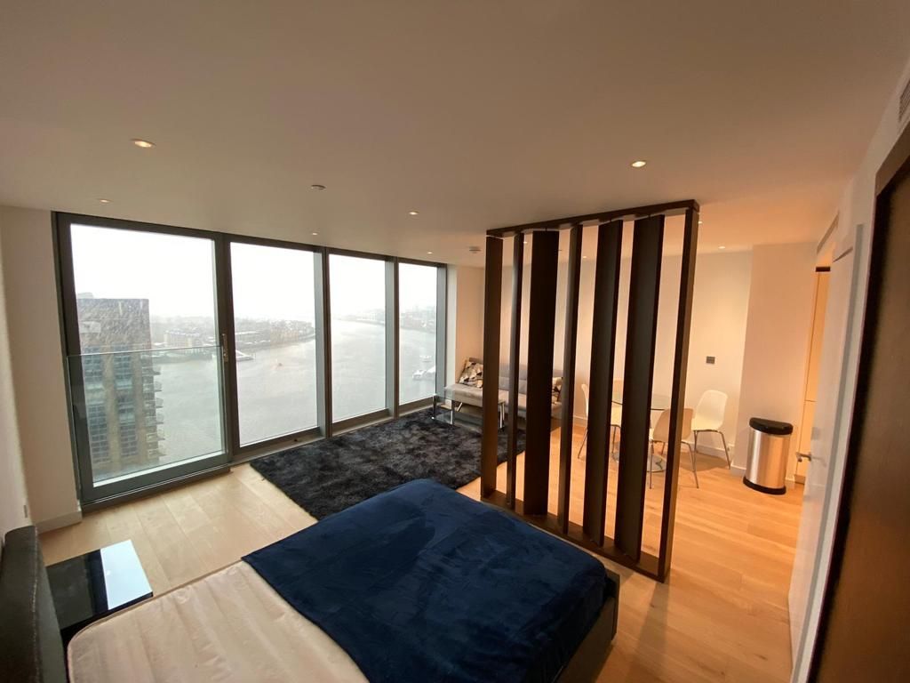 Landmark Pinnacle, Marsh Wall, Canary Wharf, London E14