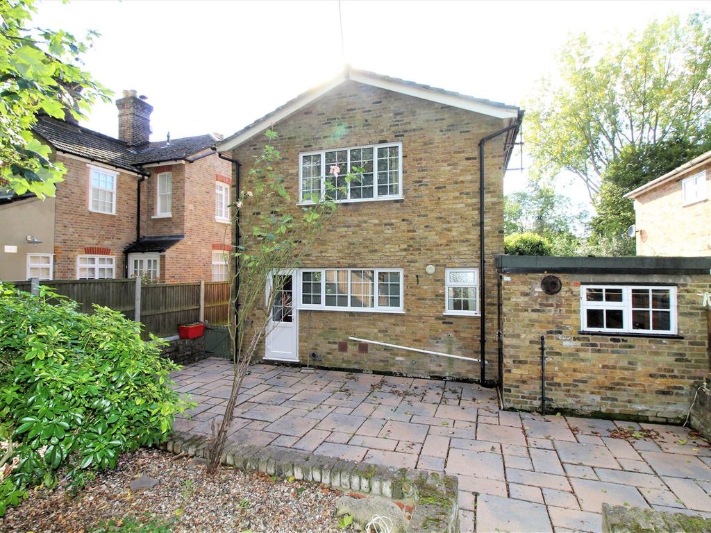 3 bed detached house for sale in Weald Road, Brentwood CM14 Zoopla