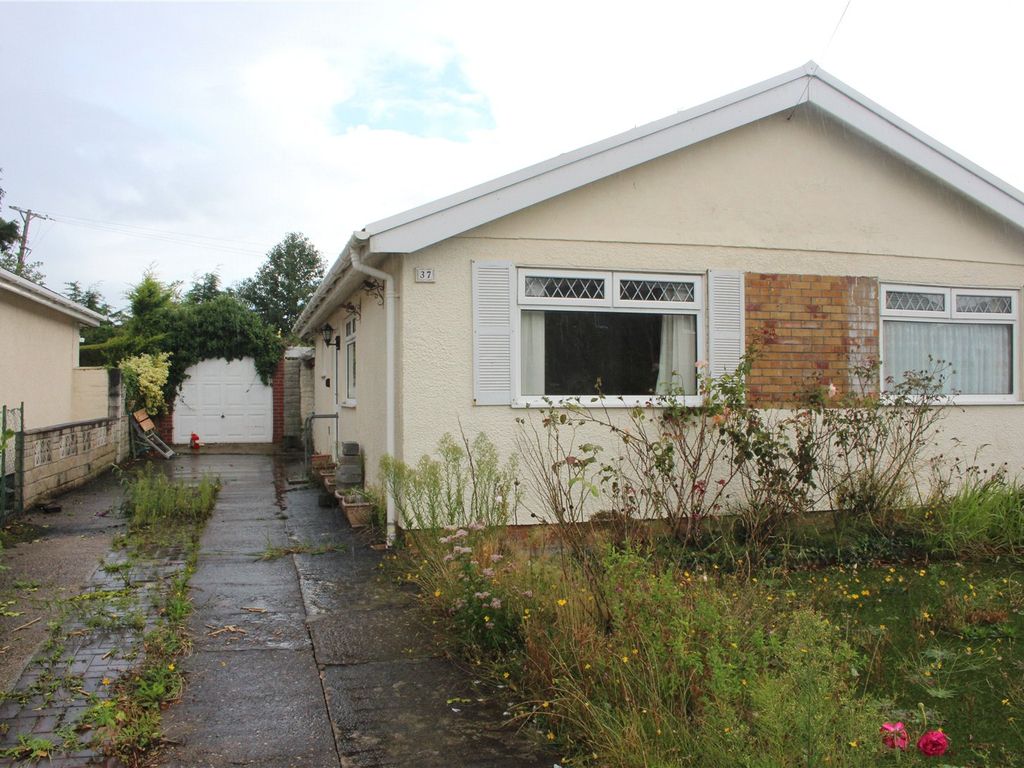 3 bed bungalow for sale in Pencaerfenni Park, Crofty, Abertawe