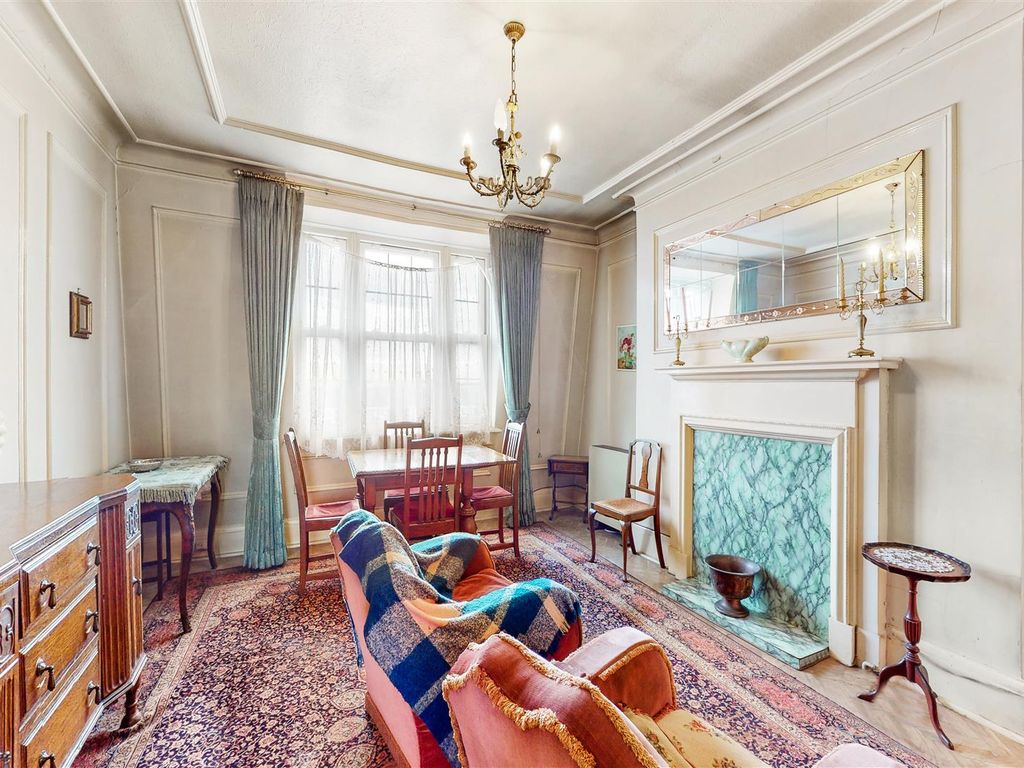 4 bed flat for sale in Sidmouth Road, Brondesbury Park, London NW2 Zoopla