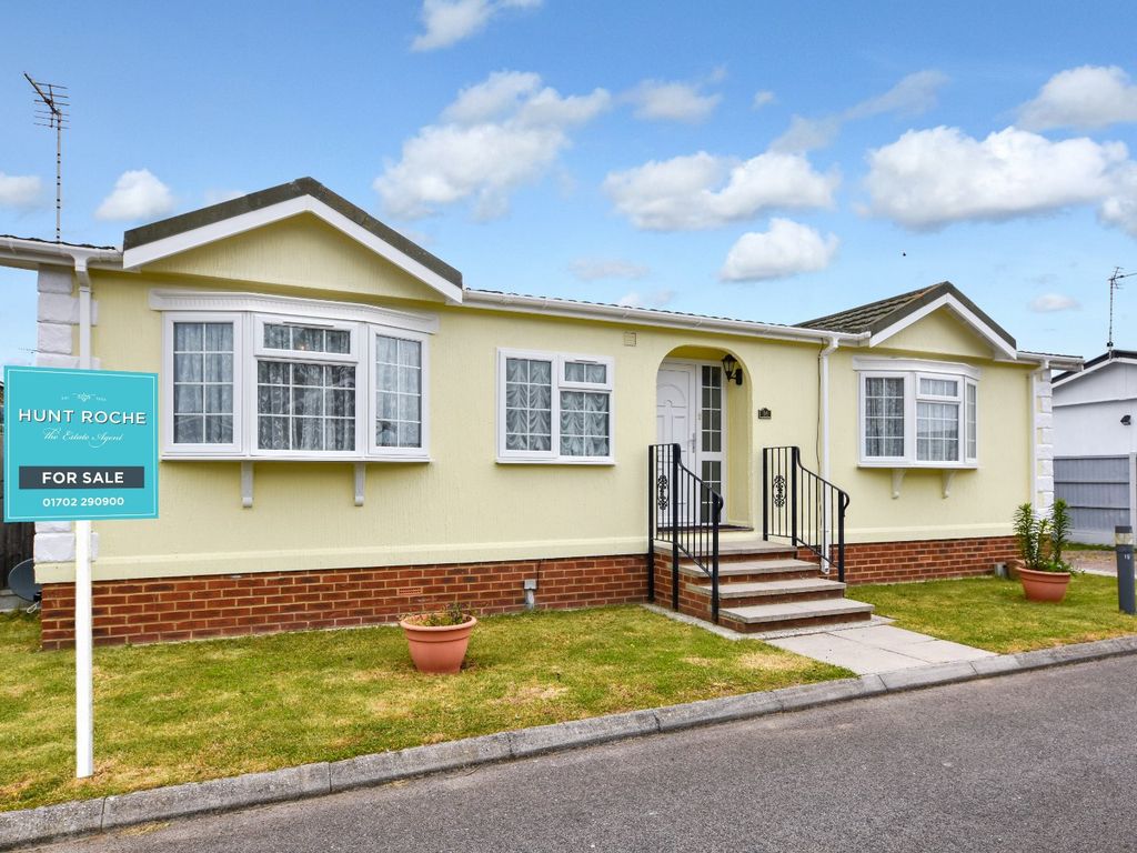 2 bed bungalow for sale in East Beach Park, Tingedene Park Homes