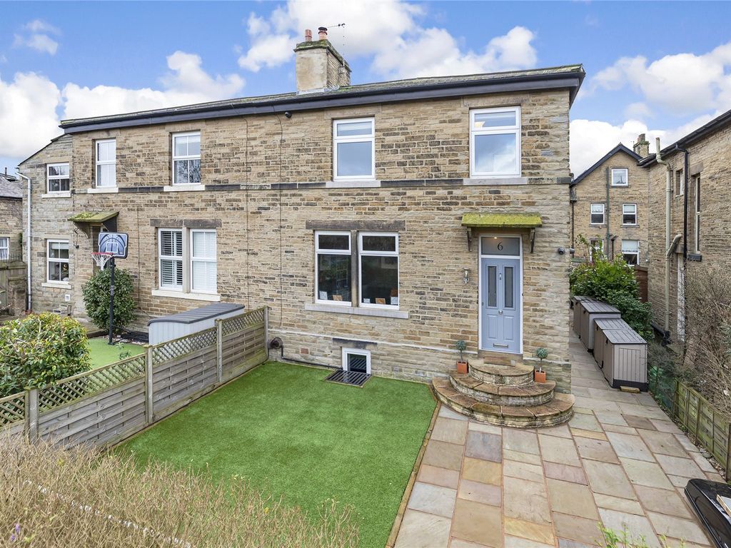 4 bed semidetached house for sale in Beanlands Parade, Ilkley, West
