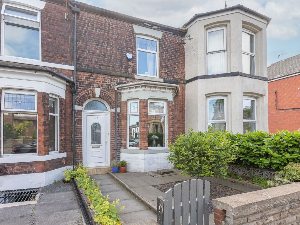 2 bed terraced house for sale in Manchester Road, Heywood OL10 Zoopla