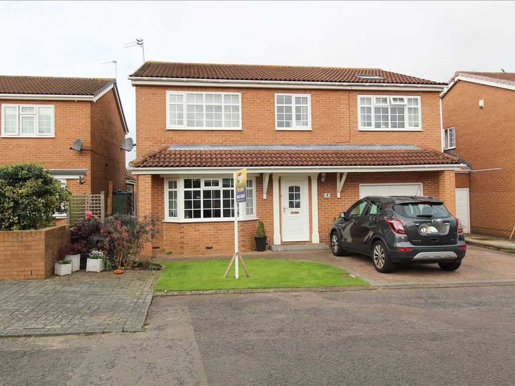 5 bed detached house for sale in Yelverton Court, Westwood Grange