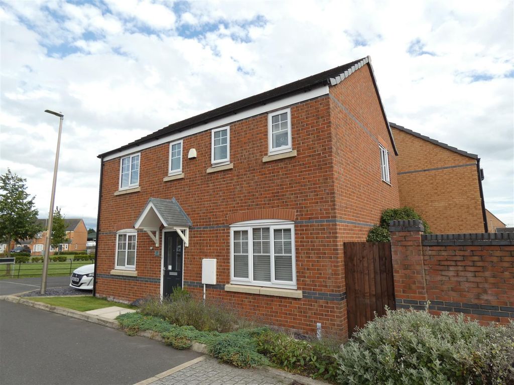 3 bed detached house for sale in Teal Drive, Sandbach CW11, £285,000