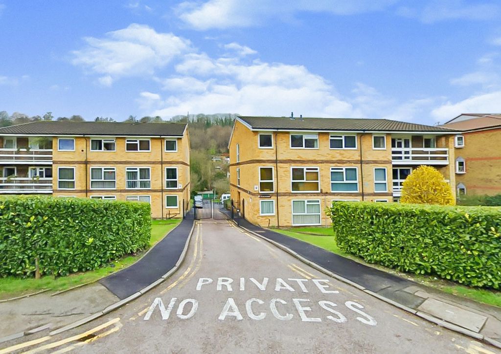 3 bed flat for sale in Stable Court, Croydon Road, Caterham, Surrey CR3
