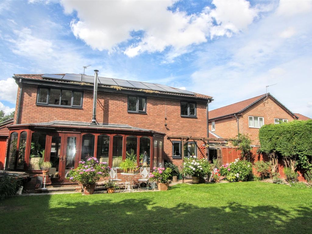 5 bed detached house to rent in Woodham Gate DL5 Zoopla