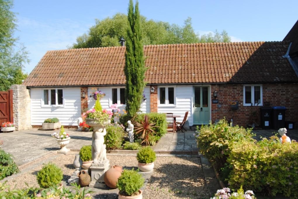 1 bed property to rent in Moreton Farm, Moreton Lane, Northmoor, Oxon