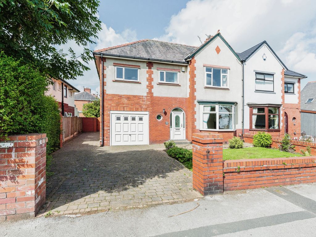 4 bed semidetached house for sale in Bispham Road, Blackpool