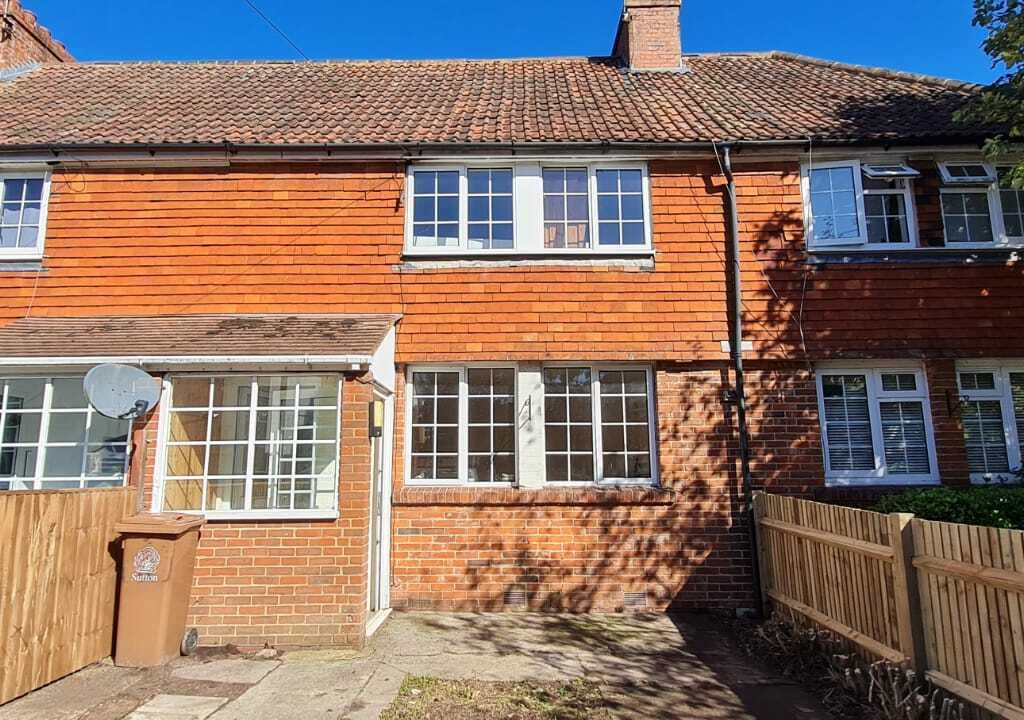 Houses To Rent In Four Elms at Manuel Cummings blog