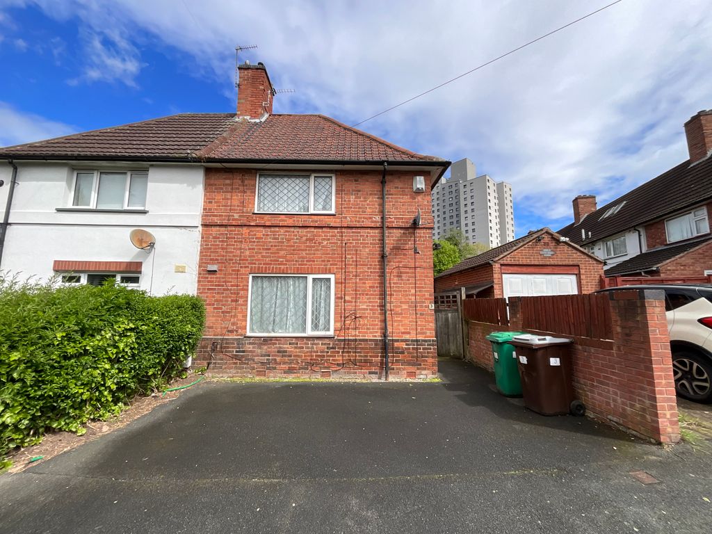 2 bed semidetached house for sale in Rothley Avenue, Nottingham NG3, £