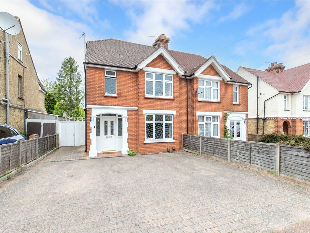 3 bed semidetached house for sale in Plains Avenue, Maidstone, Kent