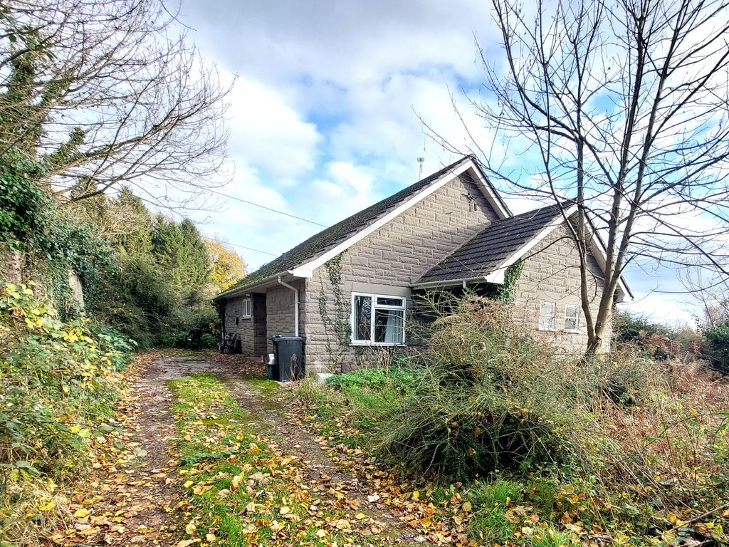 4 bed shared to rent in Cheddar Road, Axbridge BS26, £450