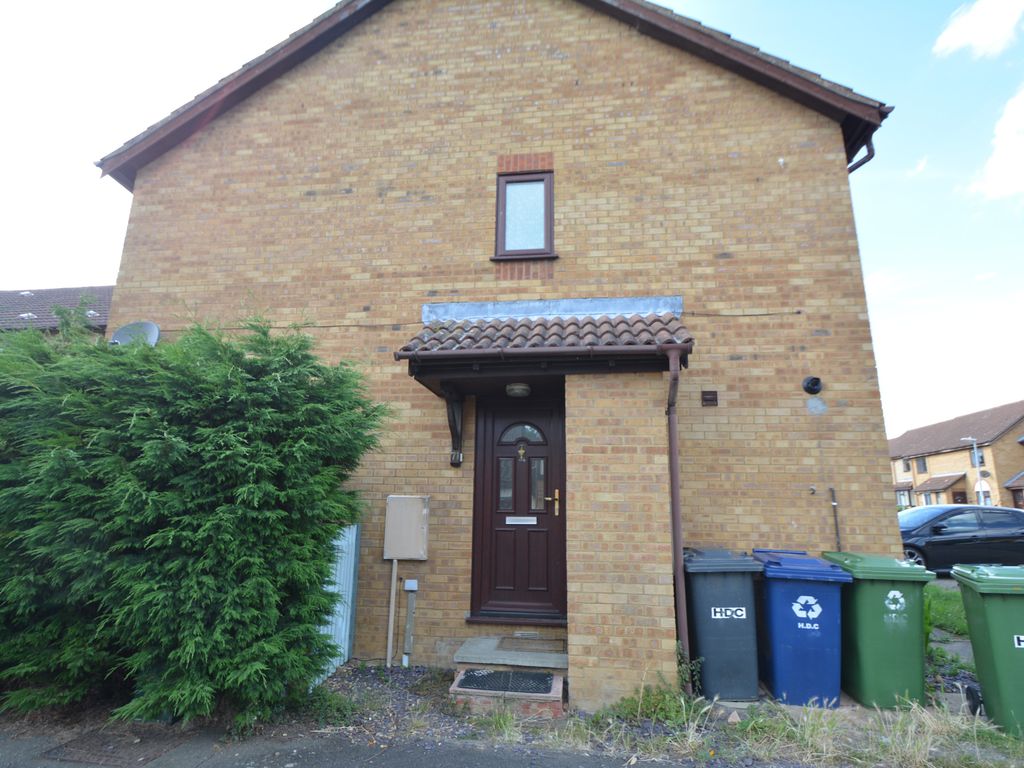 2 bed semidetached house to rent in Cookson Close, Yaxley