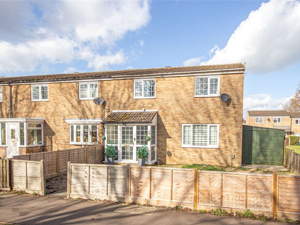3 bed end terrace house for sale in Durham Road, Stevenage