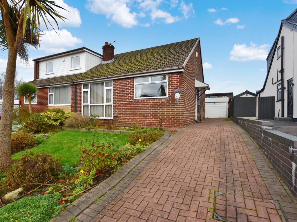 2 bed semidetached bungalow for sale in Heaton Avenue, Little Lever