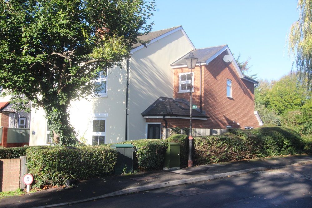 3 bed semidetached house for sale in London Road, Wokingham RG40 Zoopla