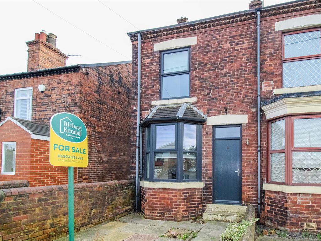 2 bed end terrace house for sale in Denby Dale Road, Calder Grove, Wakefield WF4, £189,950 Zoopla