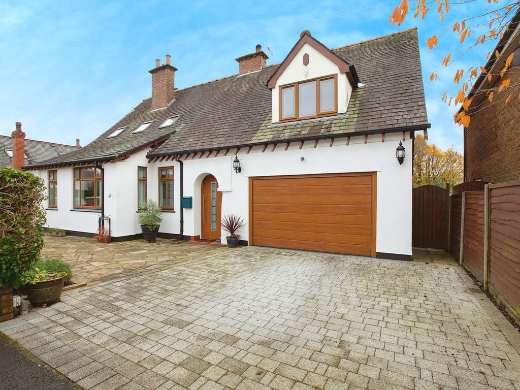 Detached house for sale in Queens Drive, Fulwood, Preston PR2, £750,000