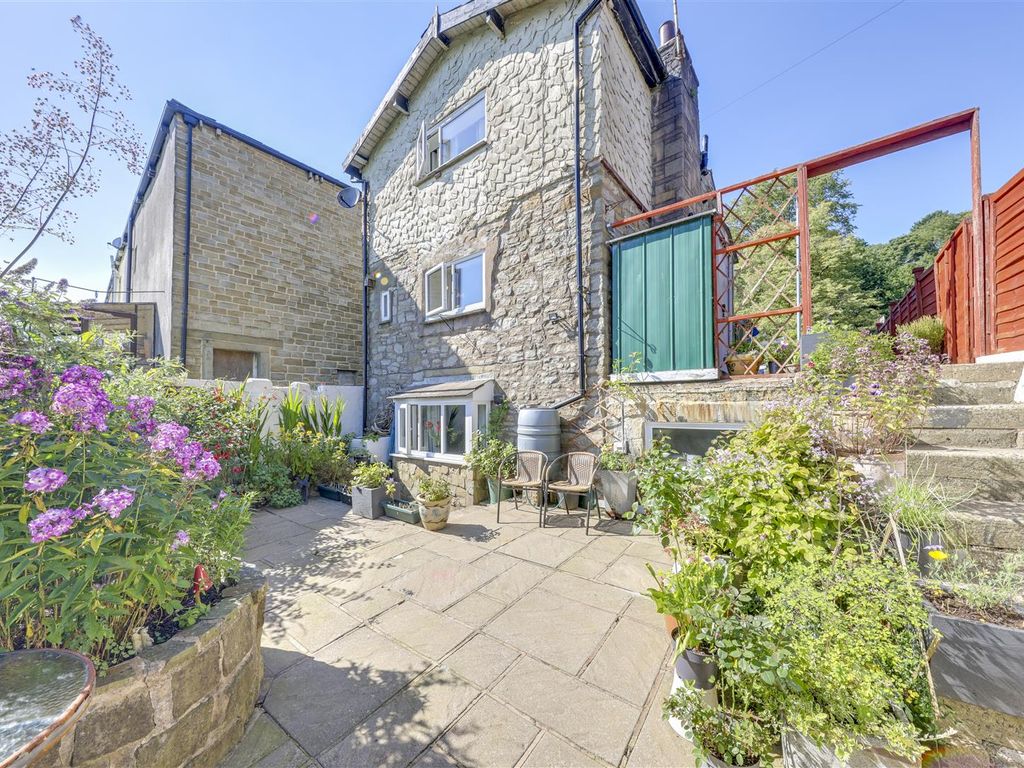 3 bed detached house for sale in Haslingden Road, Rawtenstall