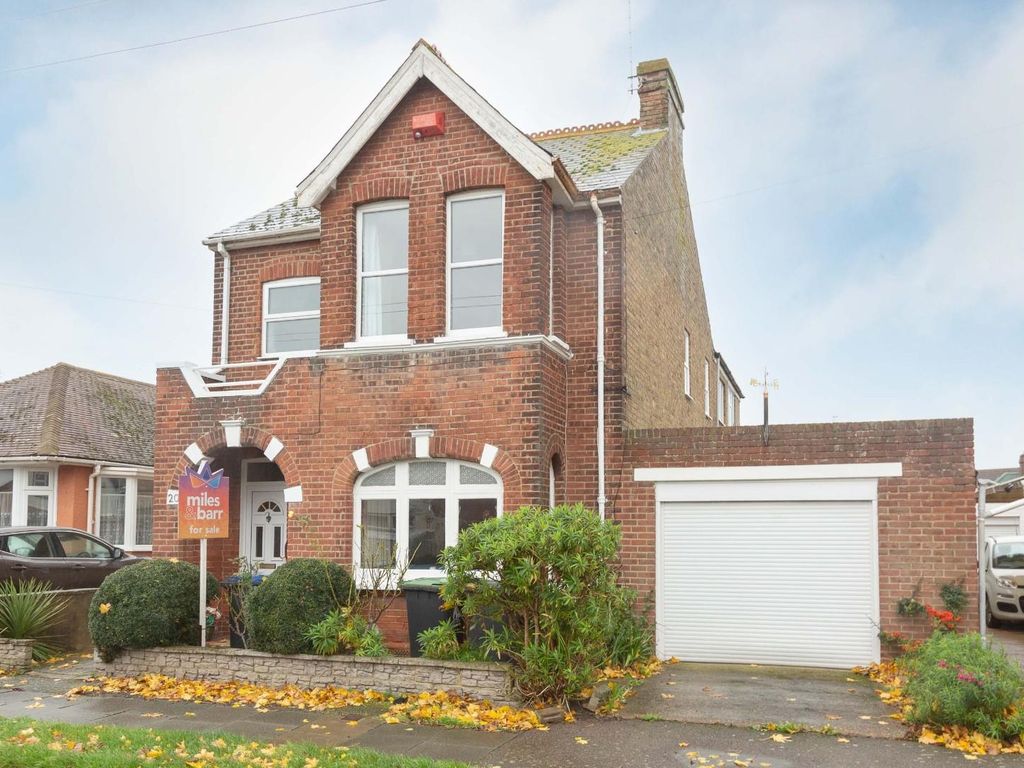 5 bed detached house for sale in Central Avenue, Herne Bay CT6 Zoopla