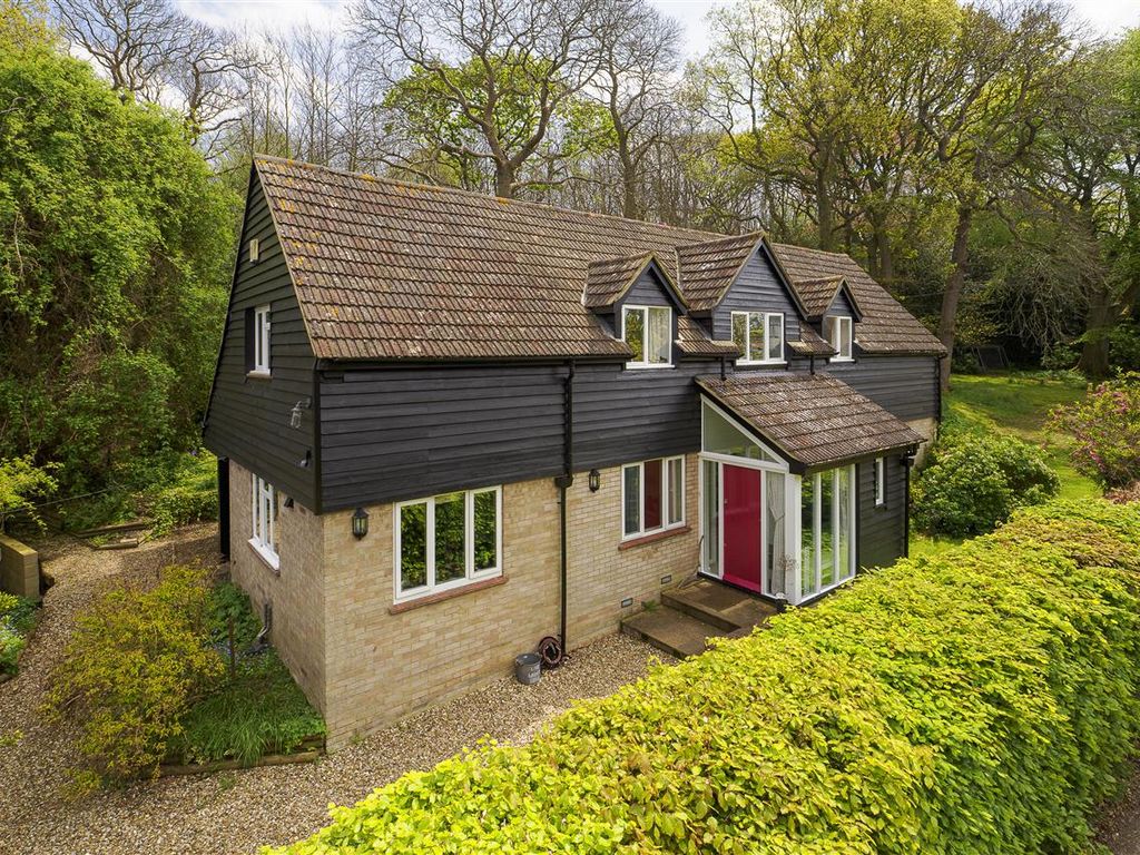 5 bed detached house for sale in Willow Bank, Hickmans Green, BoughtonUnderBlean ME13 Zoopla