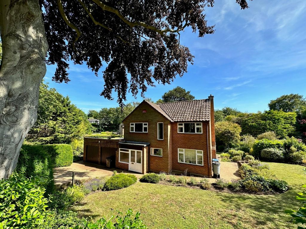 4 bed detached house for sale in St Clare Road, Walmer, Deal, Kent CT14