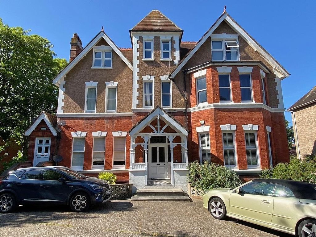 2 bed flat for sale in Silverdale Road, Eastbourne BN20 Zoopla