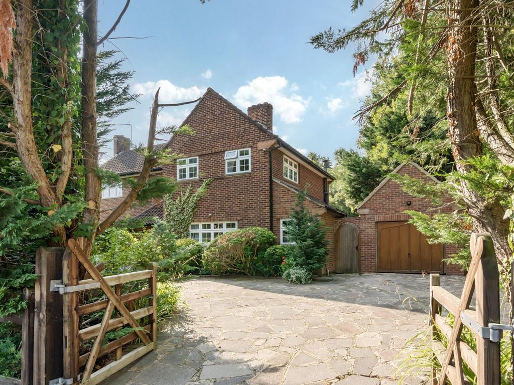 4 bed detached house for sale in Southway, London N20, £2,500,000 Zoopla