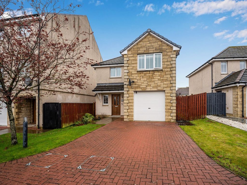 3 bed detached house for sale in Caledonia Court, Rosyth, Dunfermline