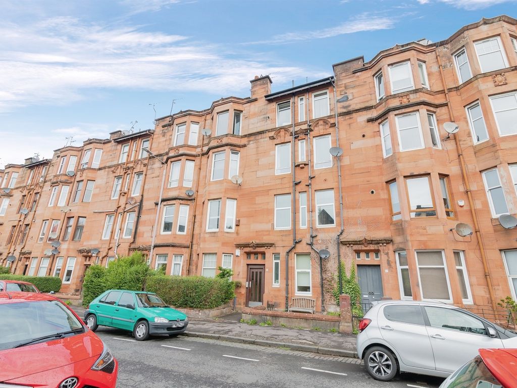 1 bed flat for sale in Garry Street, Battlefield, Glasgow G44, £99,950