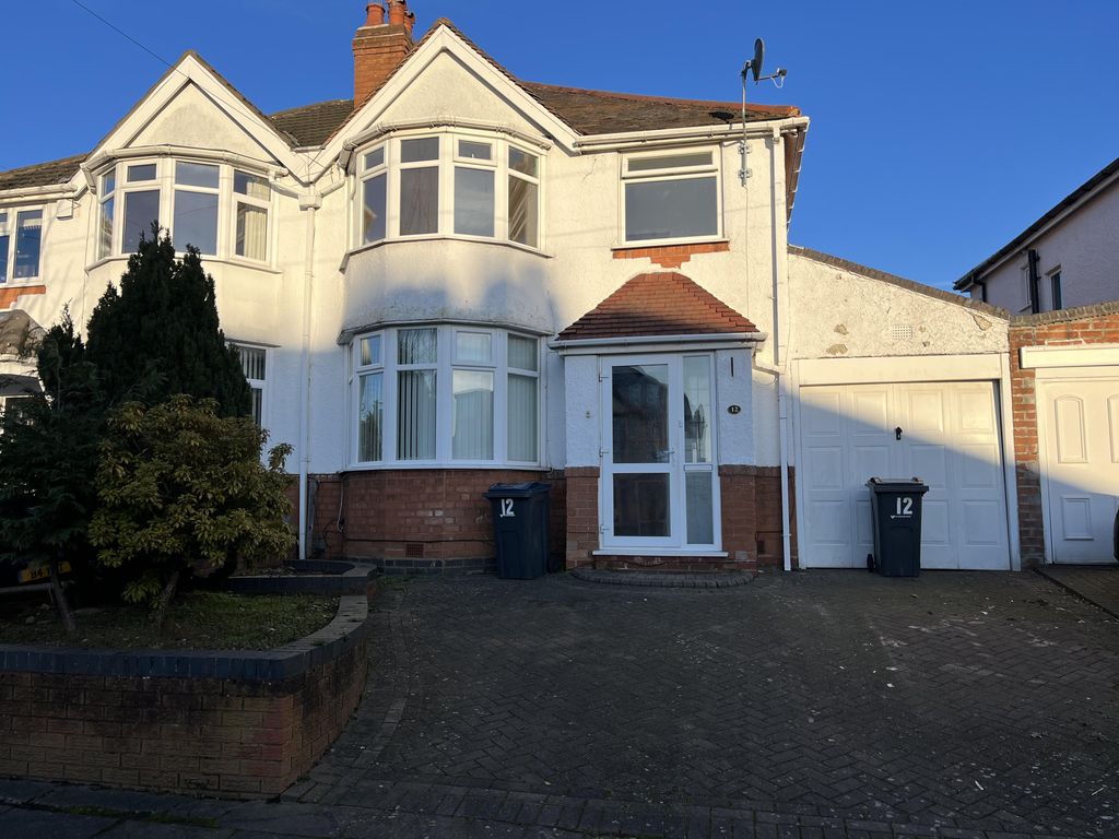 3 bed semidetached house to rent in Barton Lodge Road, Hall Green