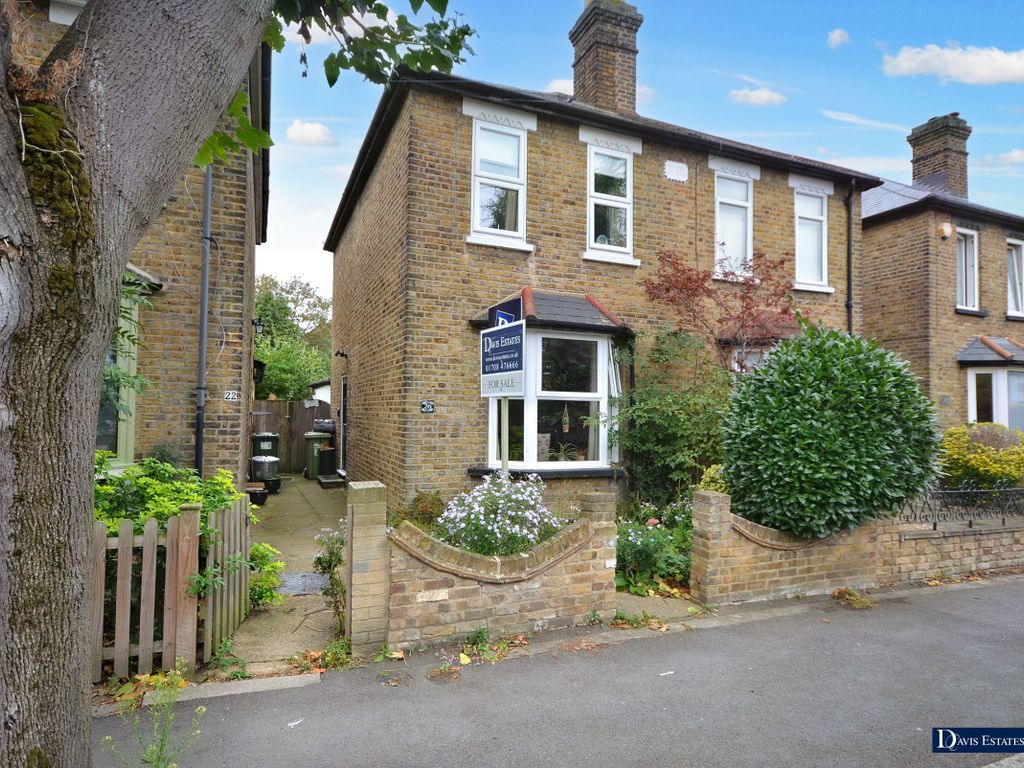 3 bed semidetached house for sale in Catherine Road, Heath Park
