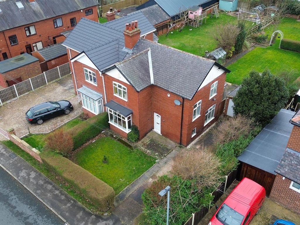 3 bed semidetached house for sale in Northcroft Avenue, South Elmsall