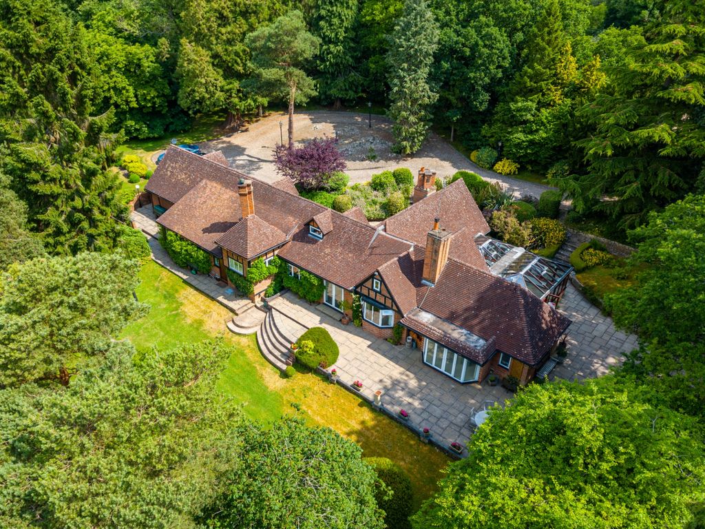 5 bed detached house for sale in Cherry Pit Lane, Beoley, Redditch B98