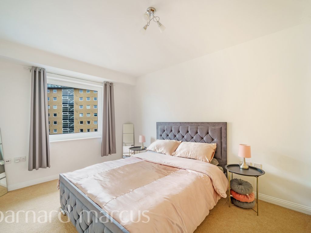 1 bed flat to rent in Bedfont Lane, Feltham TW13, £1,350 pcm Zoopla