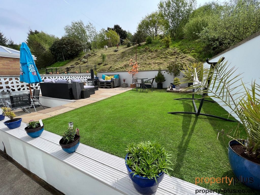 3 bed semidetached house for sale in Avondale Court Porth , Porth