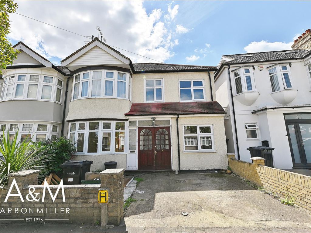5 bed end terrace house for sale in Sydney Road, Barkingside, Ilford