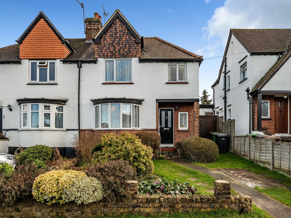3 bed semidetached house for sale in Wayside Avenue, Bushey WD23, £