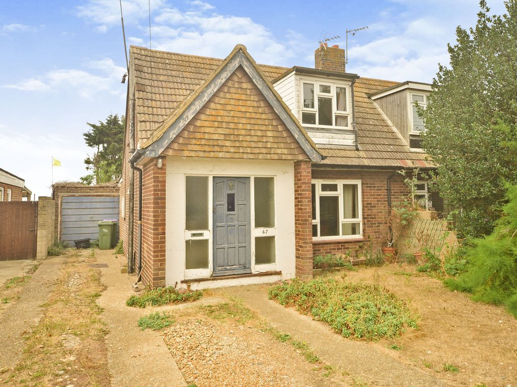 2 bed semidetached house for sale in Roberts Road, Greatstone, New